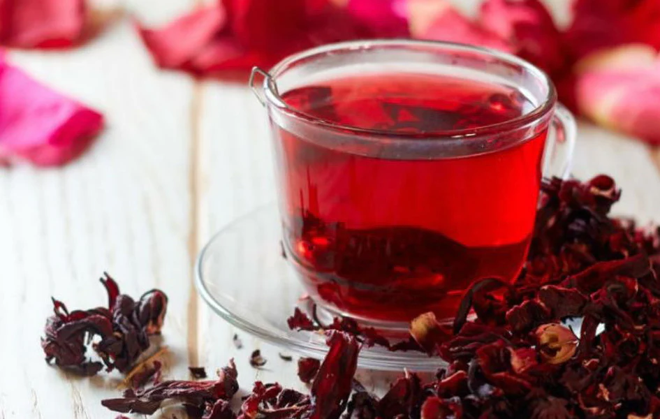 Chá para descer menstruação – mitos e verdades